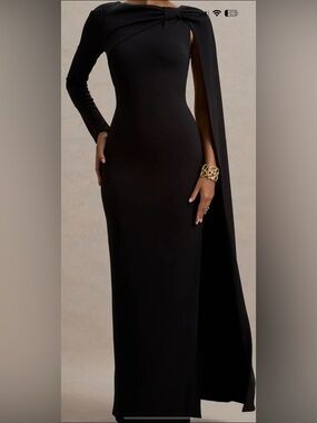 CLUB LONDON Elegant Black Maxi Dress with Cape Sleeve